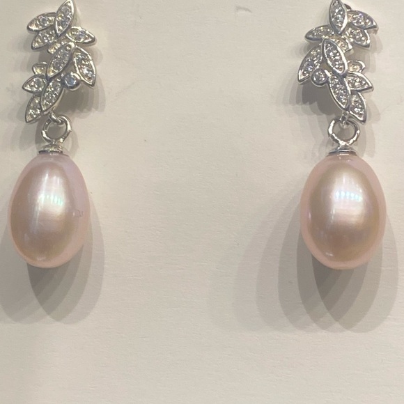 Leaf Design Sterling Silver Zircon Pearl Earrings - Picture 2 of 3